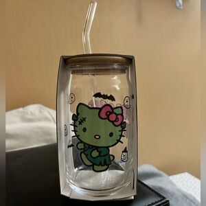 Hello Kitty zombie glass tumbler